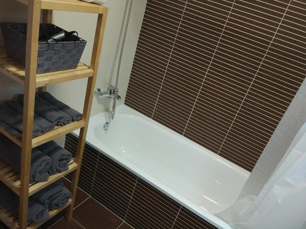 Piso Rosalia De Castro Apartment Allariz Luaran gambar